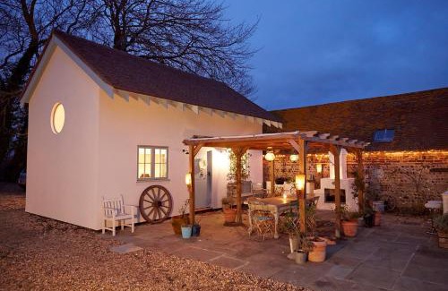 Lewes House | The Lodge at Blue Door Barns