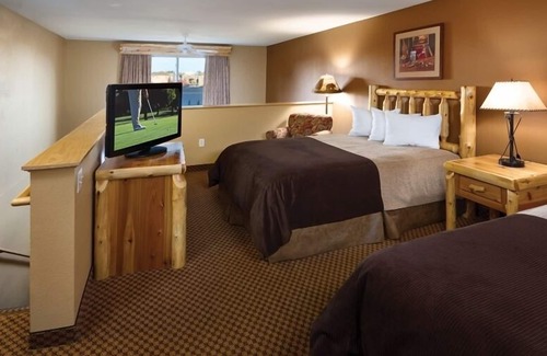 Baxter Hotel | The Lodge at Brainerd Lakes, Trademark Collection by Wyndham