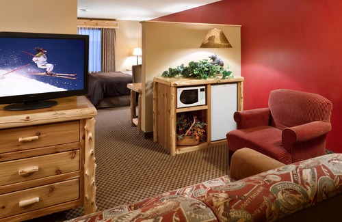 Baxter Hotel | The Lodge at Brainerd Lakes, Trademark Collection by Wyndham