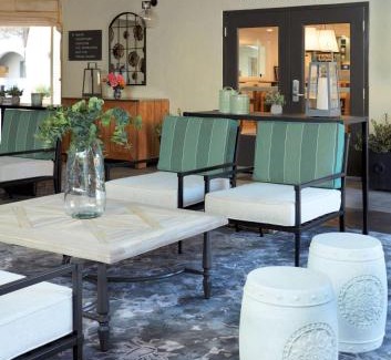 Healdsburg Hotel | The Lodge at Healdsburg, Tapestry Collection by Hilton