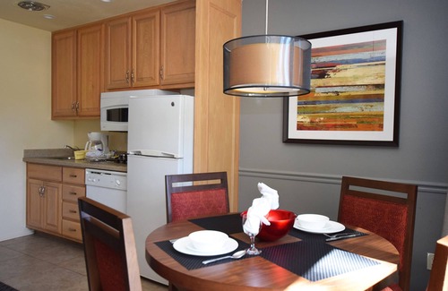 Lower Kingsbury Hotel | The Lodge at Kingsbury Crossing