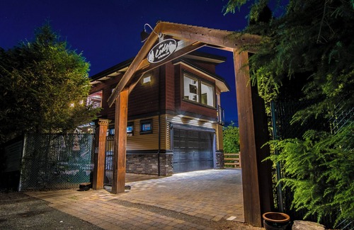 Harrison Hot Springs Apartment | The Lodge on Harrison Lake Cabin #2