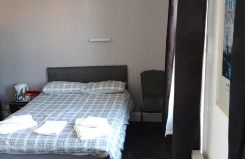 Barrow-in-Furness House | The Lodge Guest Accommodation