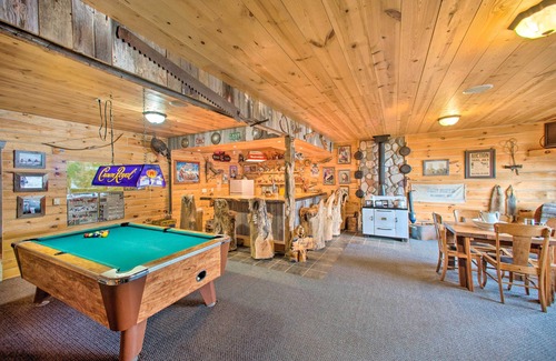 Putnam County Cabin | ‘The Lodge’ in Powersville w/Game Room & Fire Pit