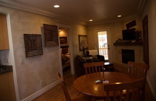 Williams Hotel | The Lodge on Route 66