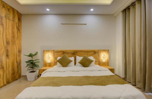 Sector 51 Apartment | The Lodgers Luxury 1 BHK Serviced Apartment in Gurugram Near Millennium City Centre Metro