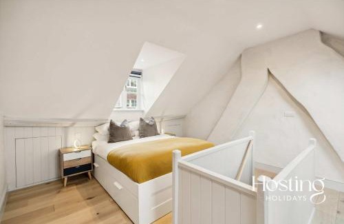Henley Apartment | The Loft - 1 Bed Luxury Apartment with Bathtub