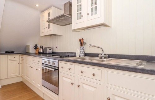 Portmellon Cottage | The Loft at Beach House