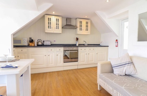 Portmellon Cottage | The Loft at Beach House