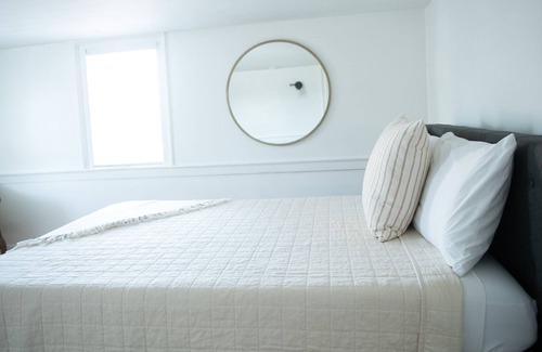 Strasburg Apartment | The Log Cabin at Strasburg "The Edward"