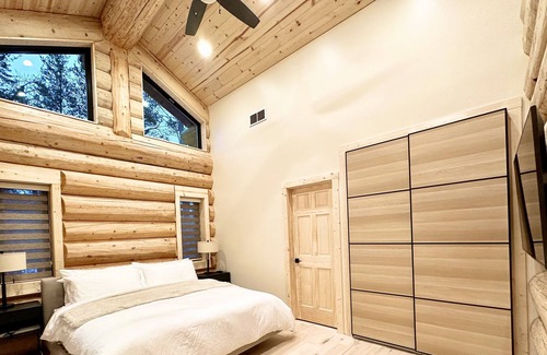 Spring Brook House | The Log Home @ Spring Brook Resort