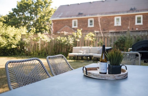 Prince Edward House | The Logan | Picton | 7 Bedrooms