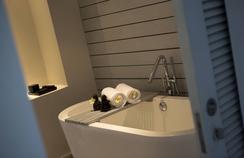 Sigar Penjalin Hotel | The Lombok Lodge Suites & Private Villas