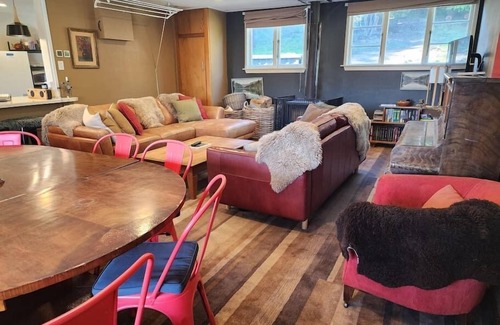 Wanaka Cabin | The Long House Summar
