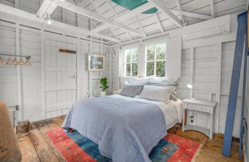 Featherston Villa | The Longwood Barn