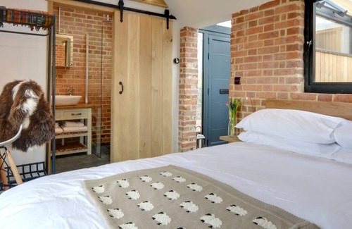 Stone in Oxney House | The Lookers Legacy in the beautiful Stone