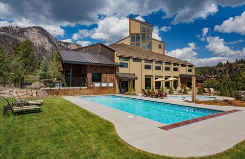 Purgatory Condo | The Lookout (#406) | 10 min to Ski - Golf - AC/Pool/Hot Tub - High Ceilings