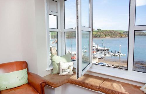 Salcombe House | The Lookout