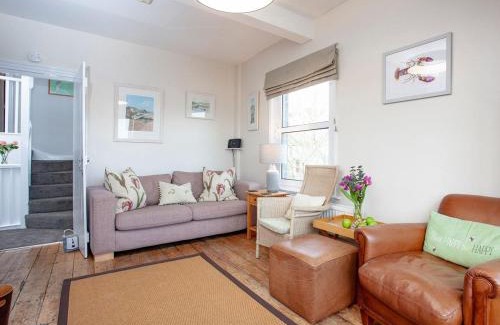 Salcombe House | The Lookout