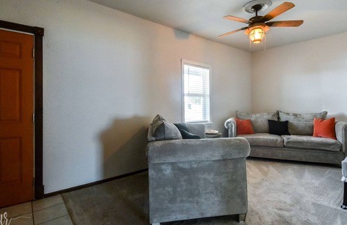 Abilene House | The Lookout is a relaxing, pet friendly experience minutes from Abilene!