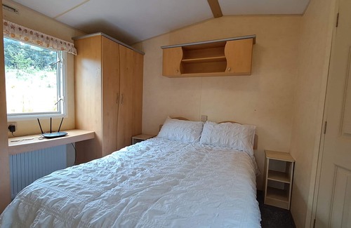 Castle Cabin | The Lookout - Park Home, Farm Park Stay