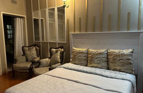 Emalahleni Bed & Breakfast | The Loraine Luxury Suites