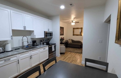 Front Royal Apartment | 'The Lorraine' Cozy and Modern 2 BR in Downtown~Main St~Shenandoah River~Skyline