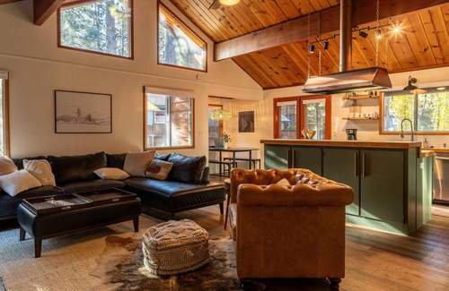 Boulder Bay Cabin | THE Lost Compass #2165