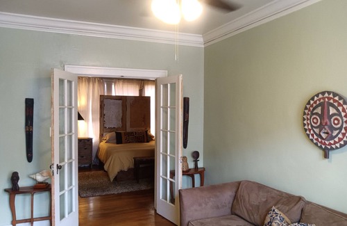 Memphis Apartment | THE LOVE SHACK LARGE MIDTOWN VIBE WITH BIG MONTHLY SAVINGS