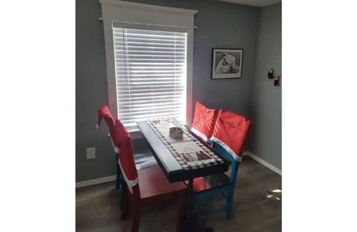 Sallisaw House | The Love Shack. Nice 1 bdrm home with fenced yard for your pet to enjoy