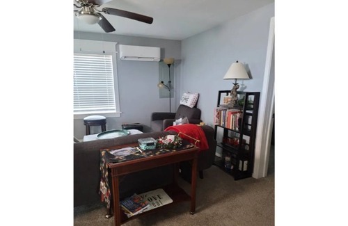 Sallisaw House | The Love Shack. Nice 1 bdrm home with fenced yard for your pet to enjoy