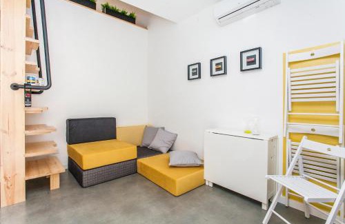 Misericordia Apartment | The Love Tram Apartment