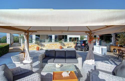 Kassiopi Villa | The Love Villa