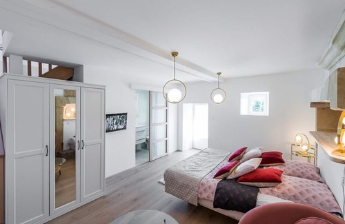 Saint-Epain House | The lovers' refuge
