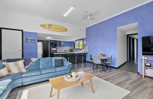 Akaroa House | The Lucky Shack - Pet Friendly