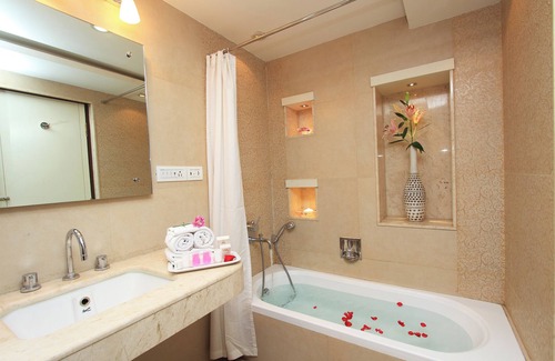Gandhi Nagar Hotel | THE LUXANT HOTEL