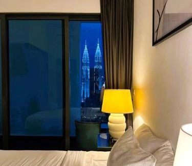 Kuala Lumpur City Centre Apartment | The Luxe By klcc infinitum