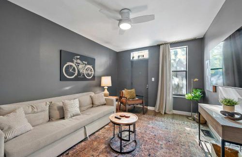 Short North Apartment | The Luxe Pearl Residences 870