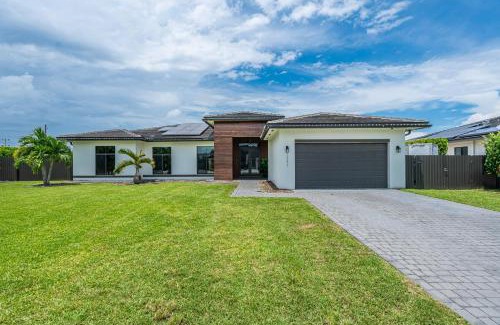 Goulds House | The Luxe Retreat