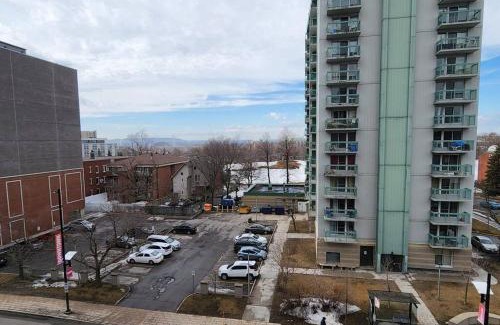 Sandy Hill Apartment | The Luxurious Charlotte Downtown Ottawa