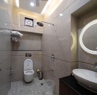 Varanasi House | The Luxury Inn