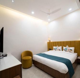 Varanasi House | The Luxury Inn