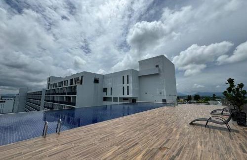 Taman Charming Apartment | The Luxury Podium3R2B, 8pax YPM103
