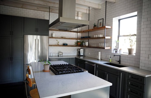 Edgewater Beach Apartment | The Lytle House Loft