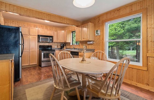 Mackinaw City Cottage | The Mackinaw House on Lake Huron