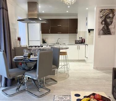 Alibon Apartment | The Madison Apartment