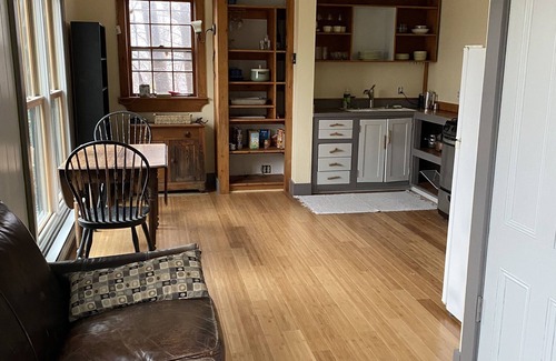 Warren House | The Mailbox House - get away into nature!