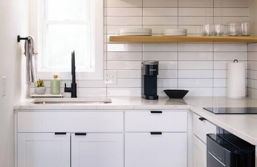 Chambersburg Apartment | The Mane & Co - No. 2