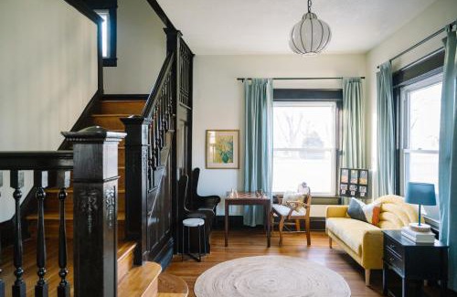 Downtown Des Moines House | The Manor At East Village