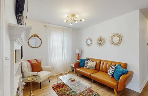 Beach Institute Apartment | The Manor at Forsyth Gardens